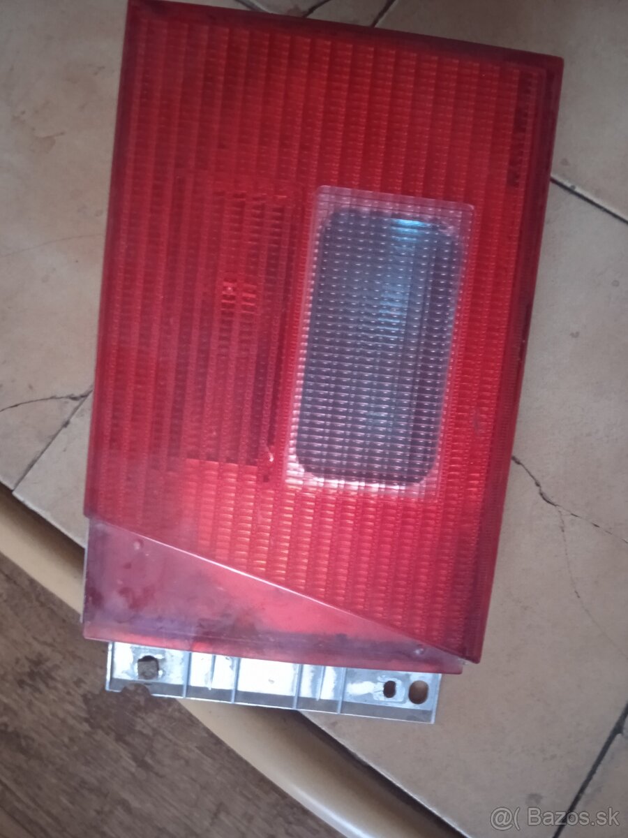 Seat Alhambra zadné svetlo