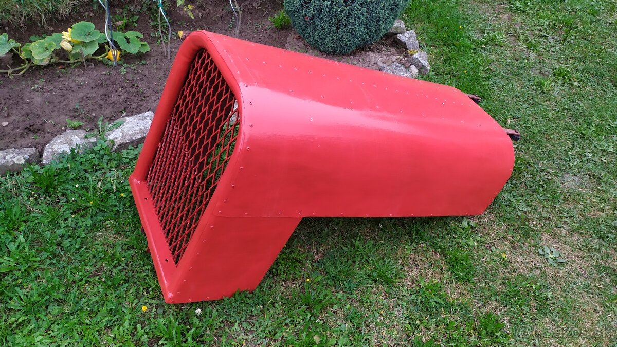 Predám kapotu na malotraktor.