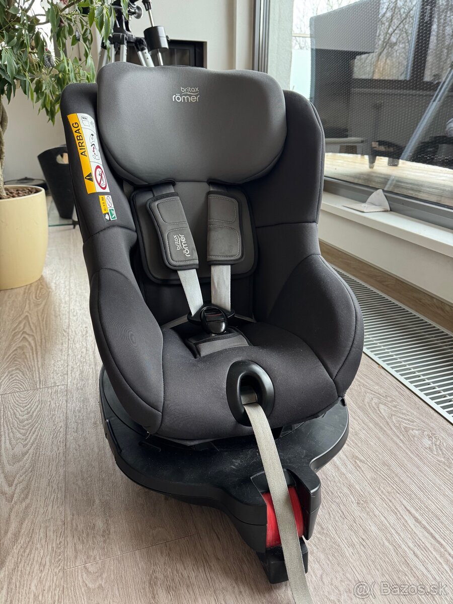 Predám autosedačku Britax Römer Dualfix M i-Size