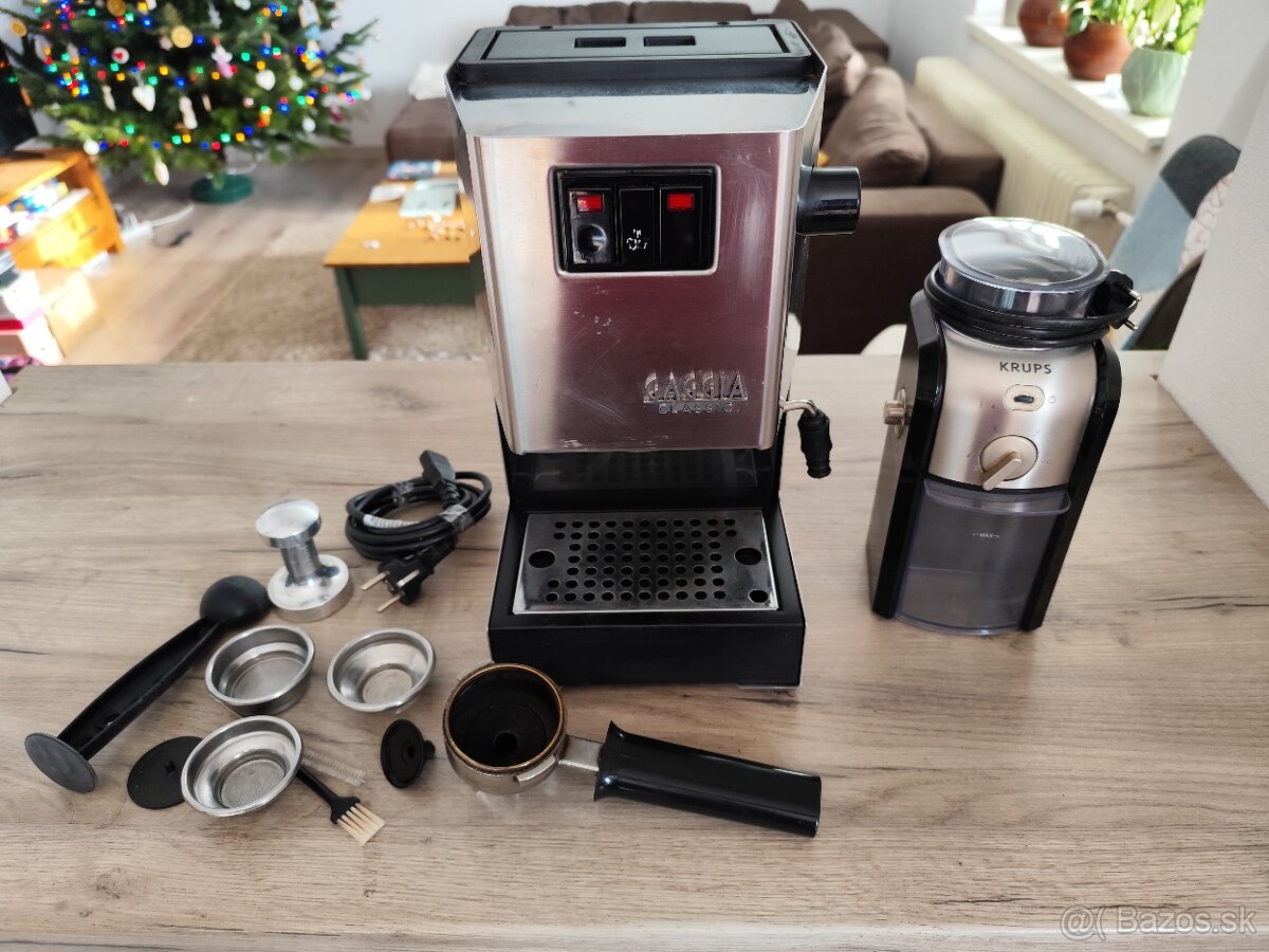 Pákový kávovar Gaggia Classic s mlynčekom