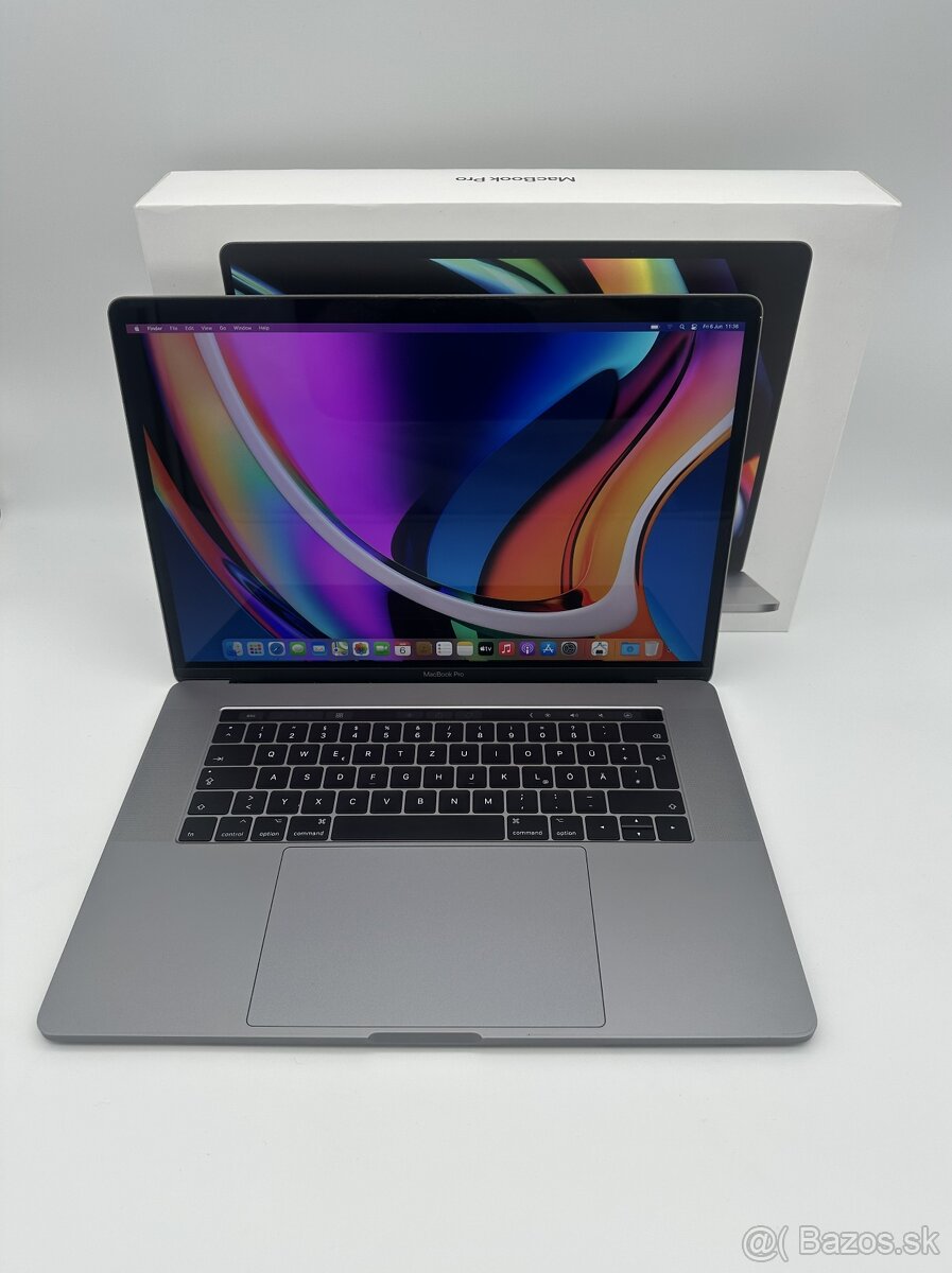MacBook Pro 15" 2016 Space Gray s Touchbarom KOMPLET