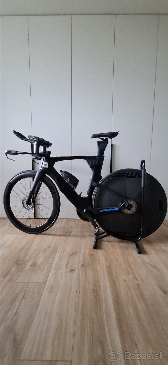 Fuji Norcom 2.1, veľ. M/55, časovka / triatlon