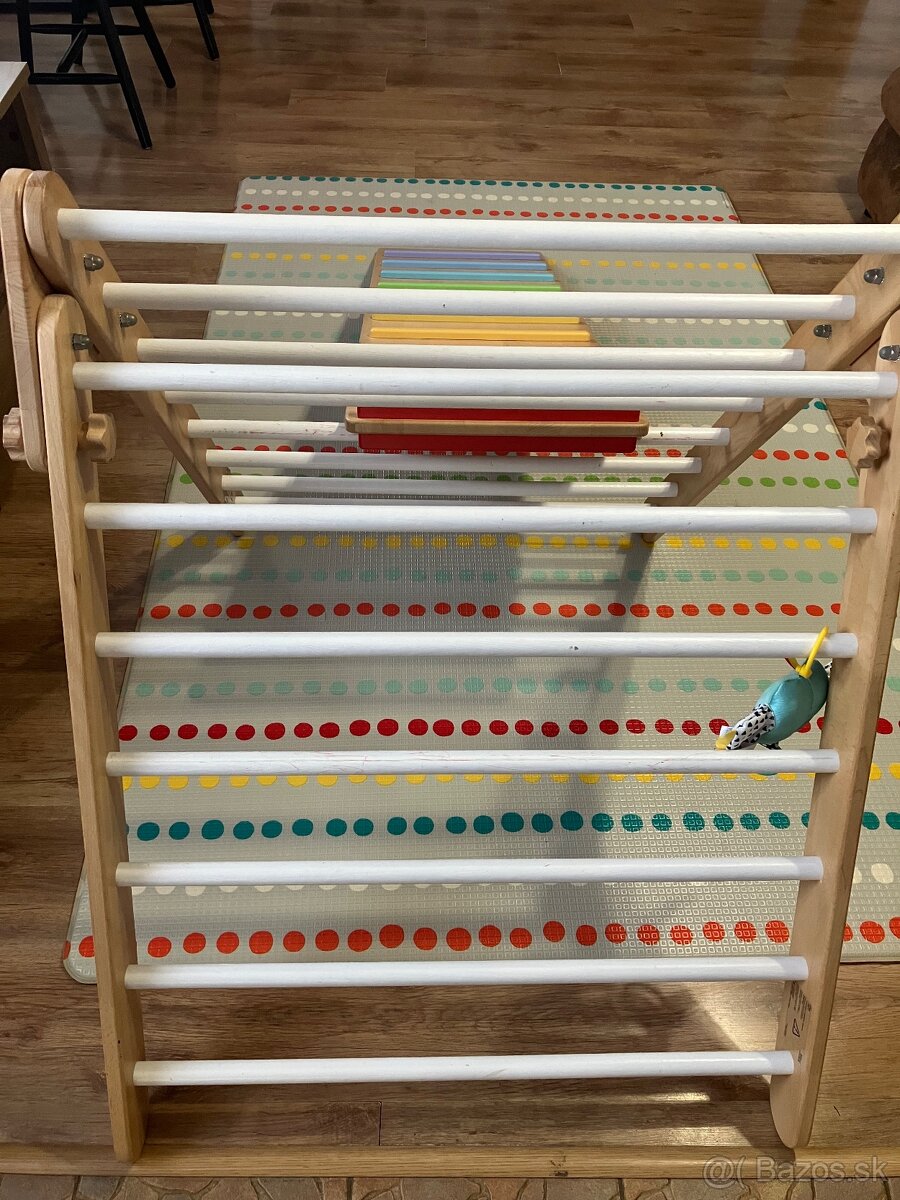 Montessori Piklerovej trojuholník + doska 2v1