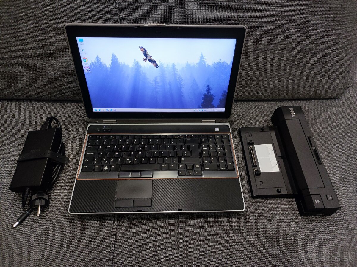 Predám notebook DELL s dokovacou stanicou