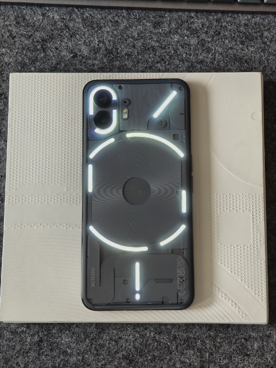 Nothing Phone (2) 12 / 256