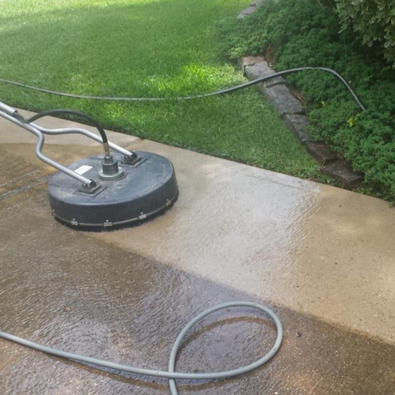 Profesionálne čistenie zámkovej dlažby – Žilina a oko