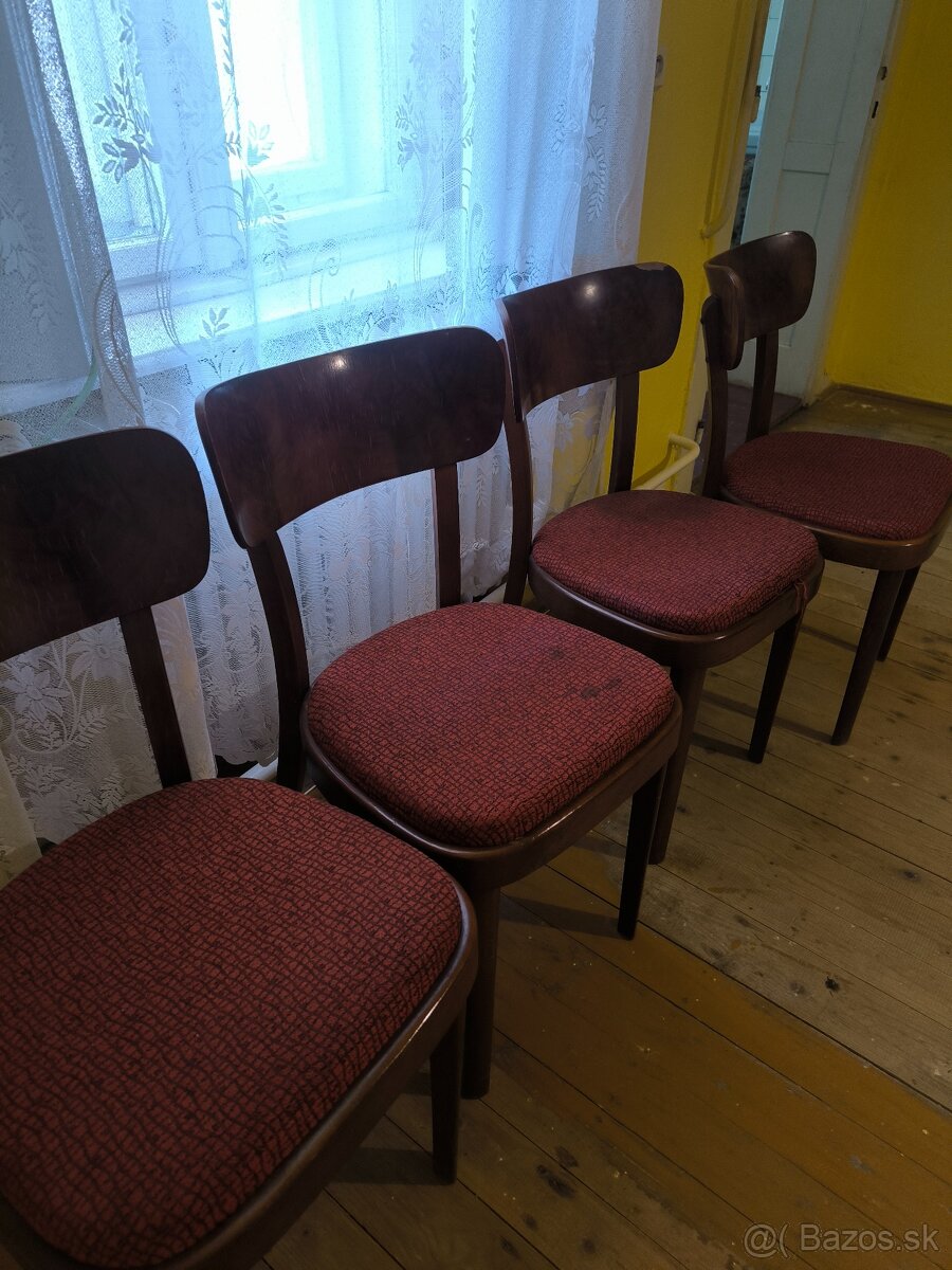 🪑✨ Retro drevené stoličky na predaj – v Mužli ✨🪑