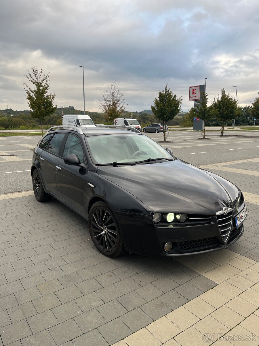 Alfa Romeo 159 – 2.0 JTDm, 110 kW, manuál (2007)