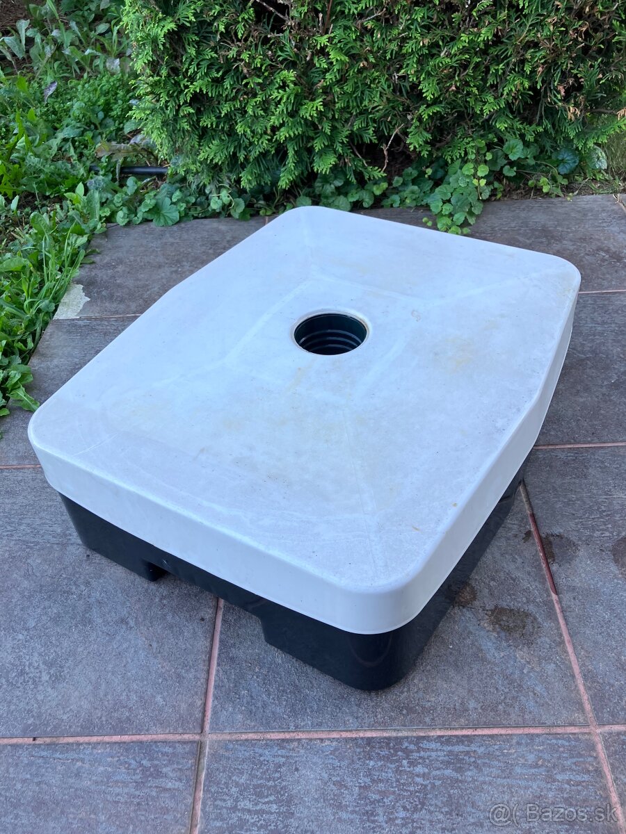 Darujem stojan na slnečník