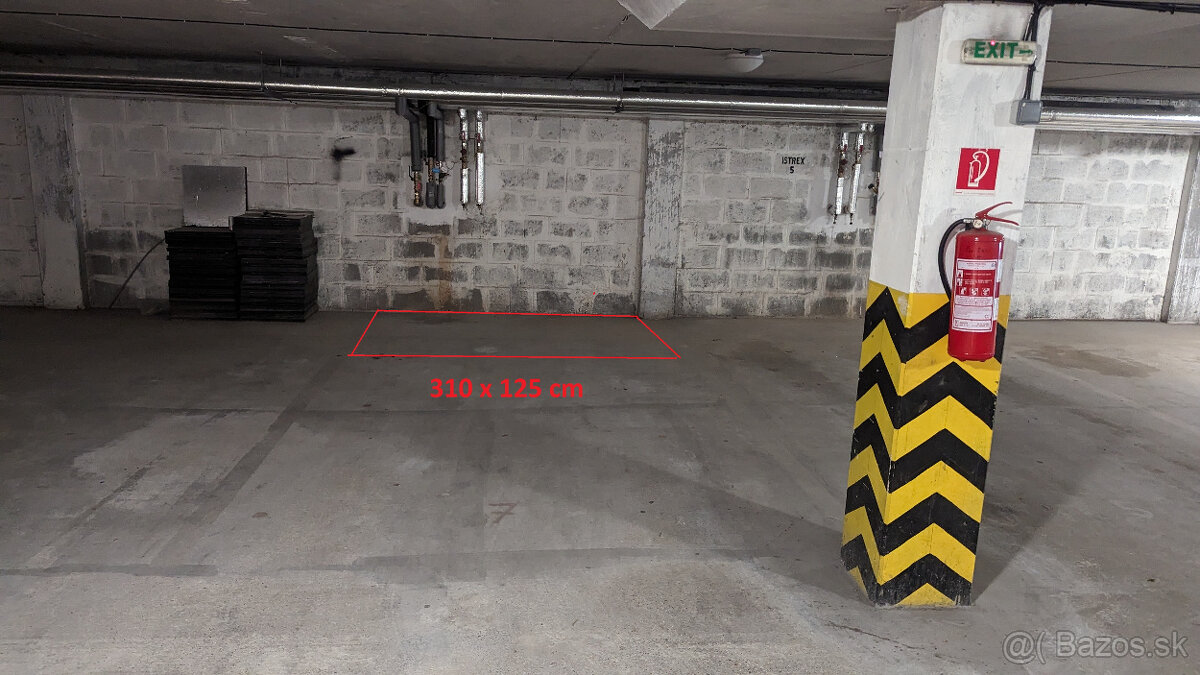 garazove statie pre motorku,Šustekova,zaciatok Petrzalky