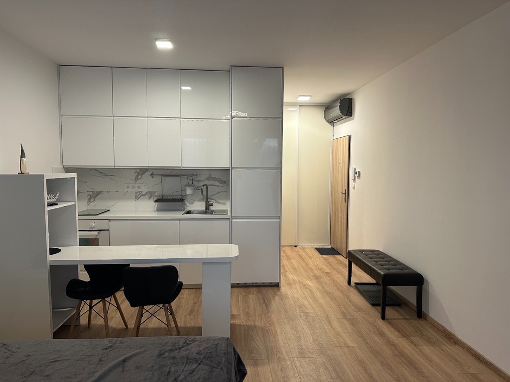 Na prenájom 1 izbový byt v Alicante Dunajská Streda