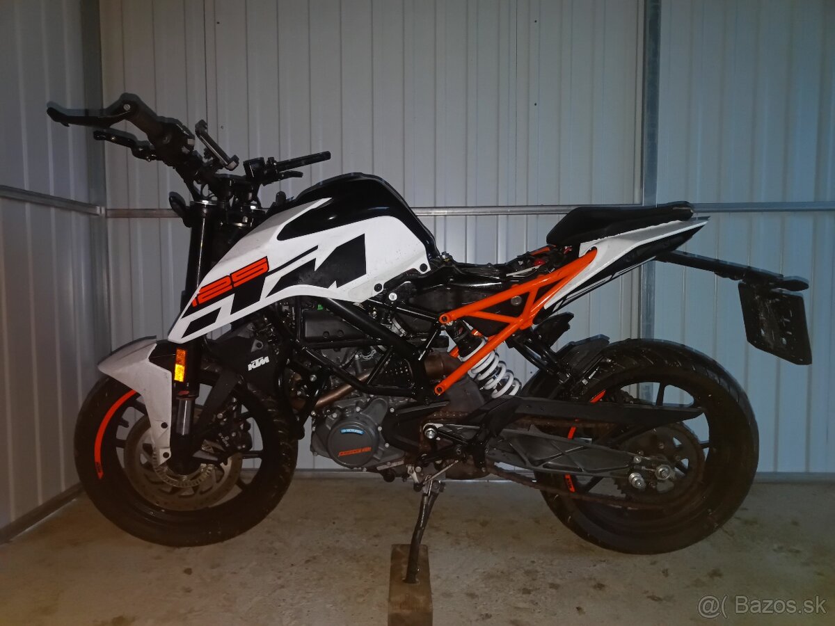 Rozpredám KTM 125 390 Duke RC
