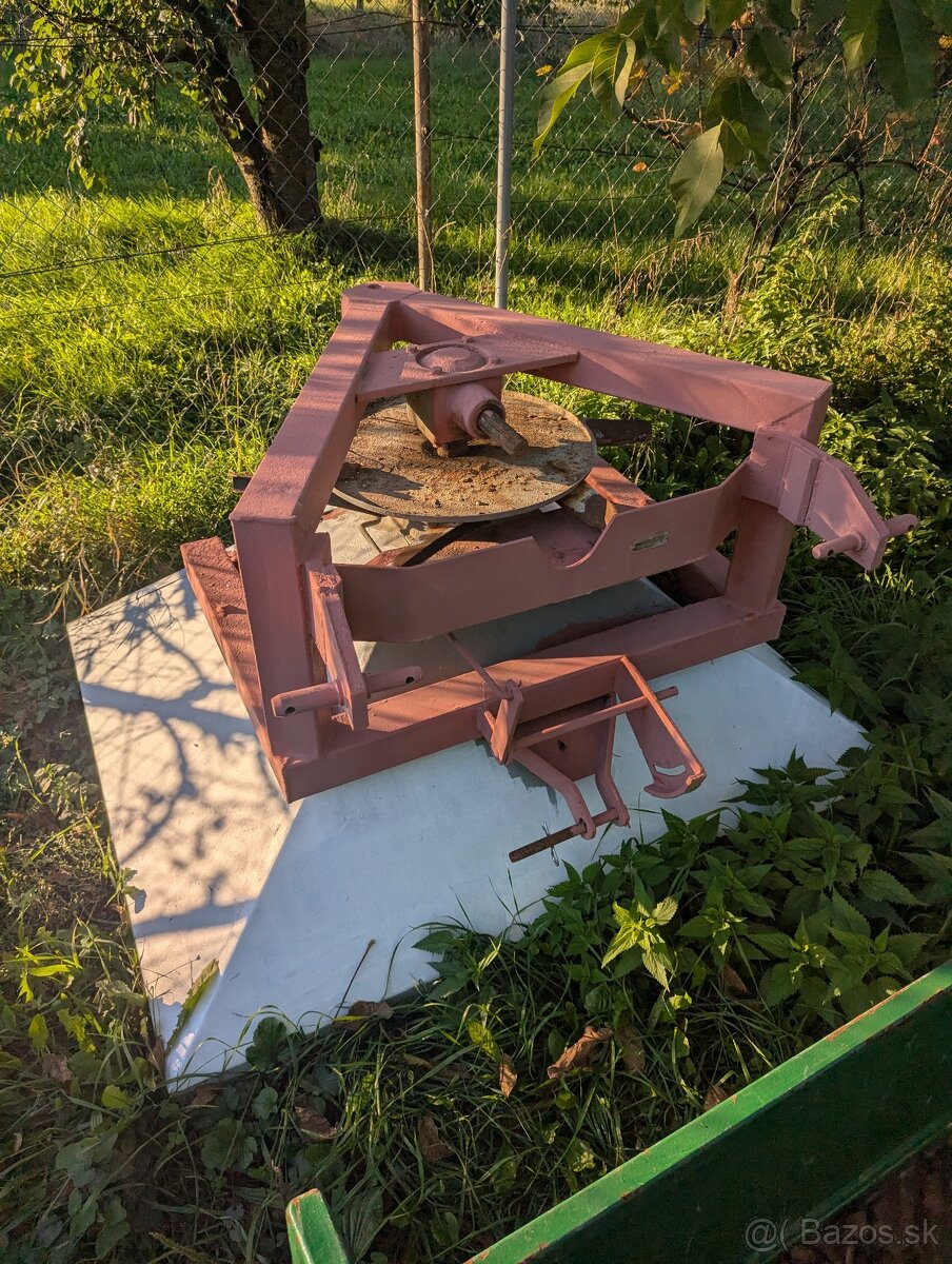 Predám rozmetadlo umelého hnojiva