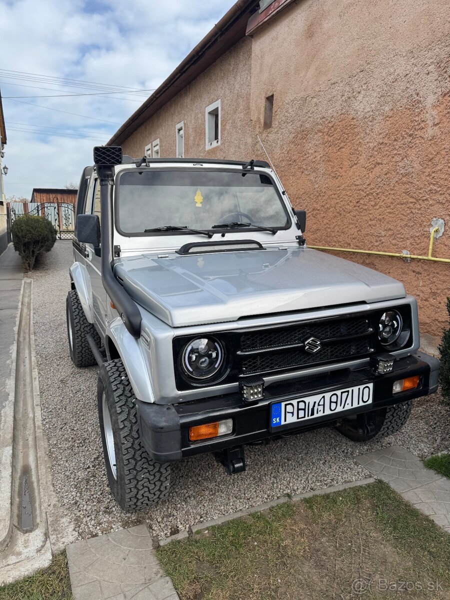 Suzuki Samurai