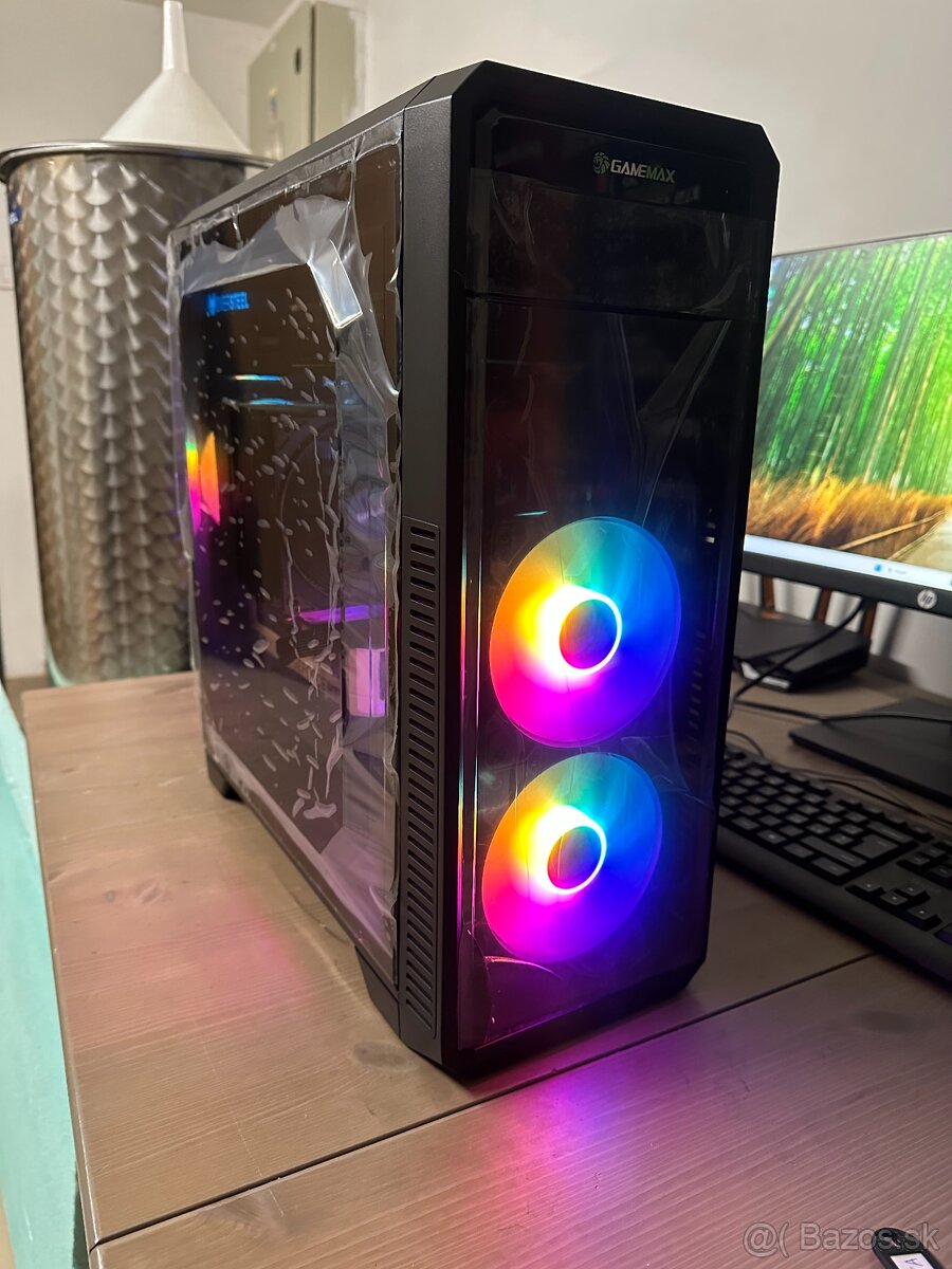 Ryzen 5 9600x / RTX 4060 / 16GB RAM DDR5
