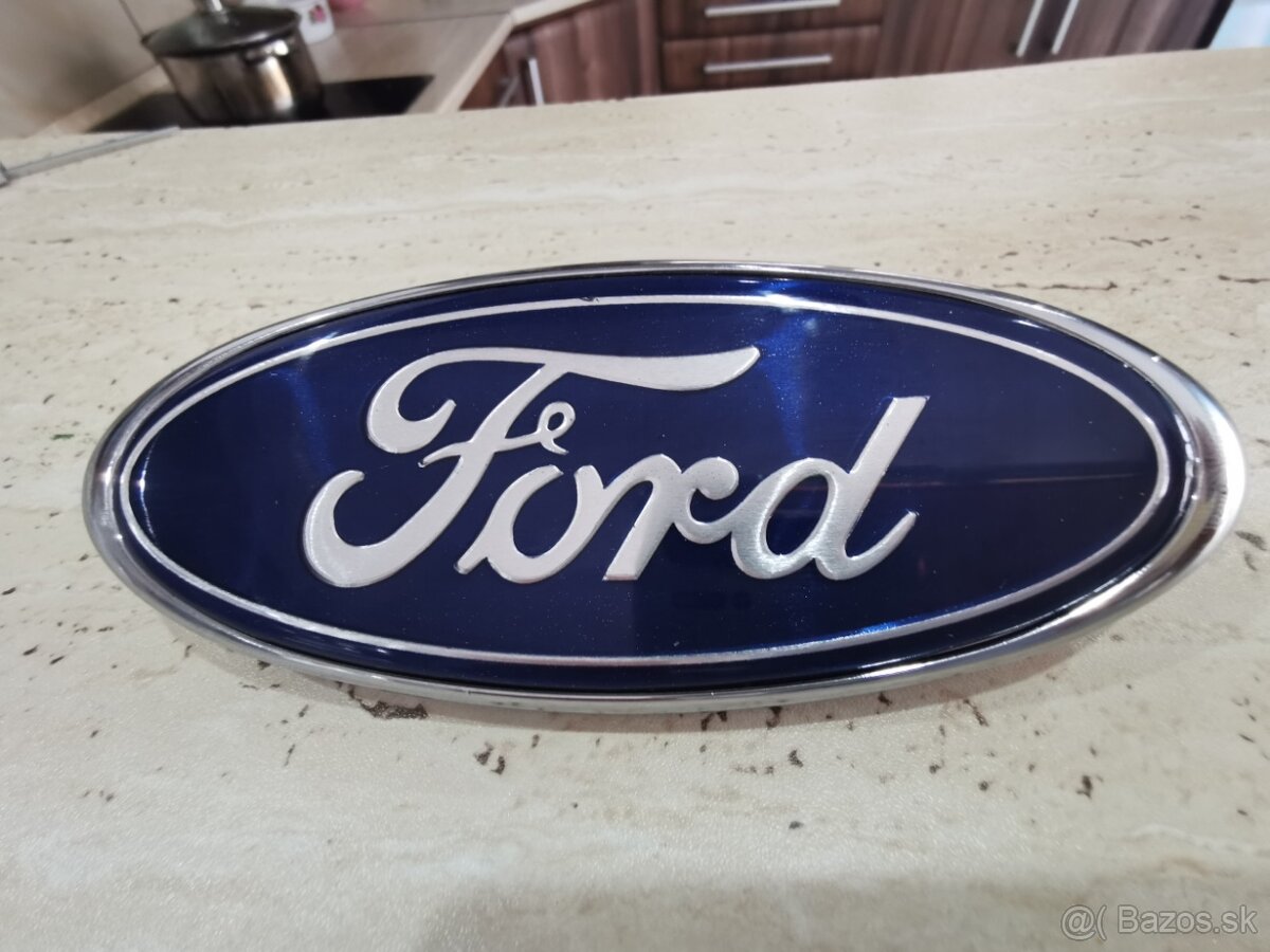 FORD ZNAK 17,7 X 7,1 CM