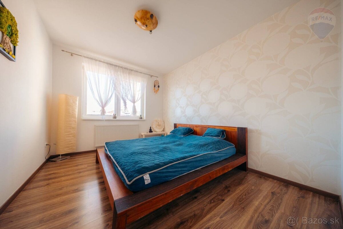 4-izbový byt (82 m²) s dvomi balkónmi v Rajke