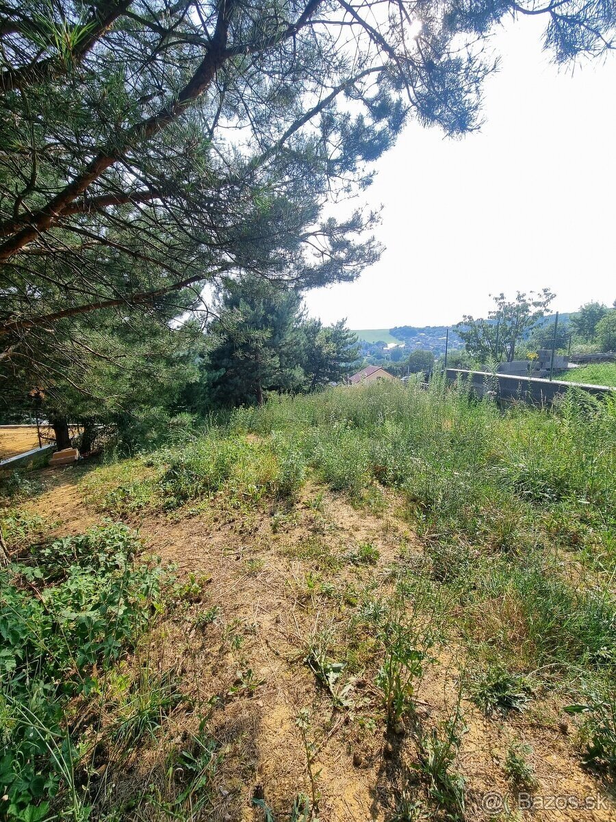 STAVEBNÝ POZEMOK BAŠKA, 5min. od Košíc