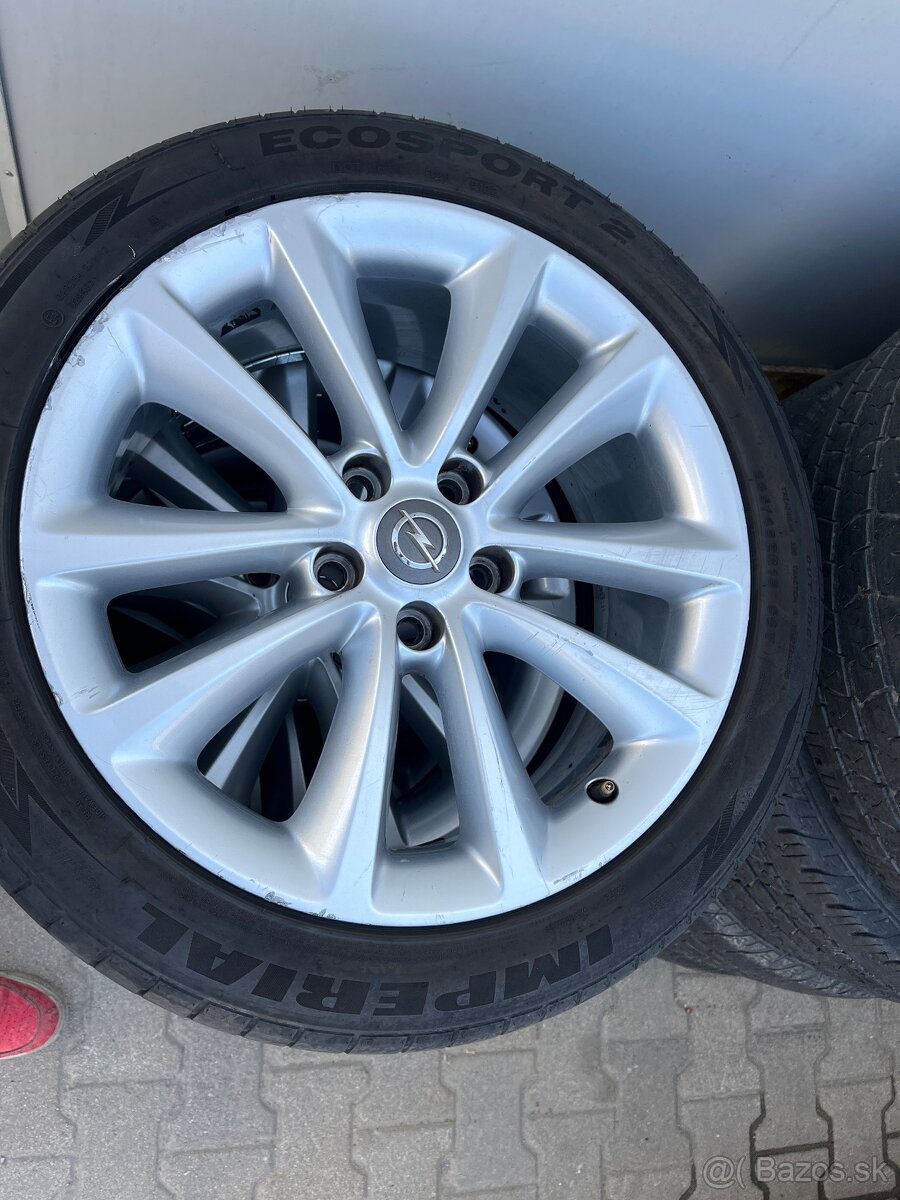 235/45r18 5x115