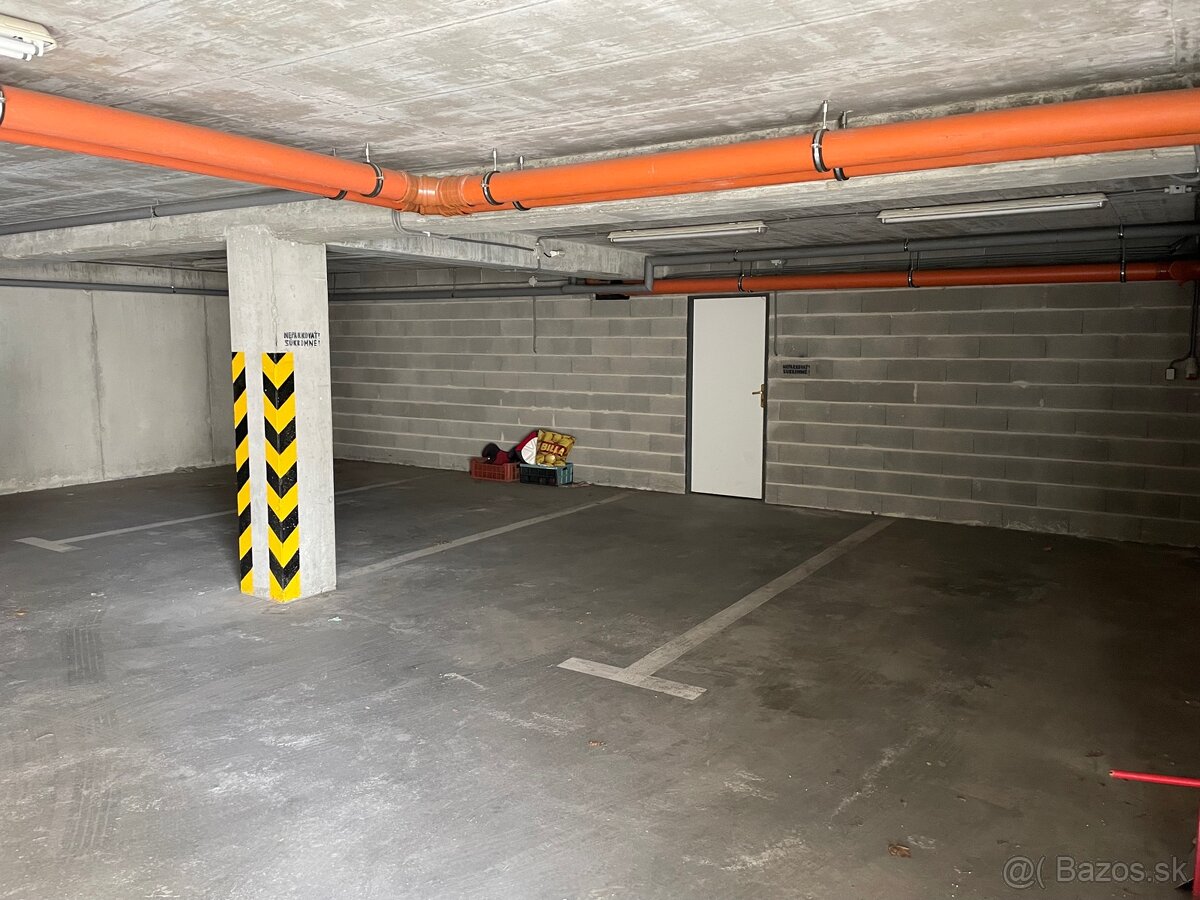 garazove parkovacie miesto sidlisko JUH