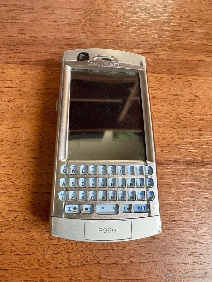 Sony Ericsson P990i