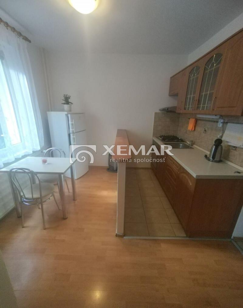 PREDAJ 1 izbový byt Zvolen