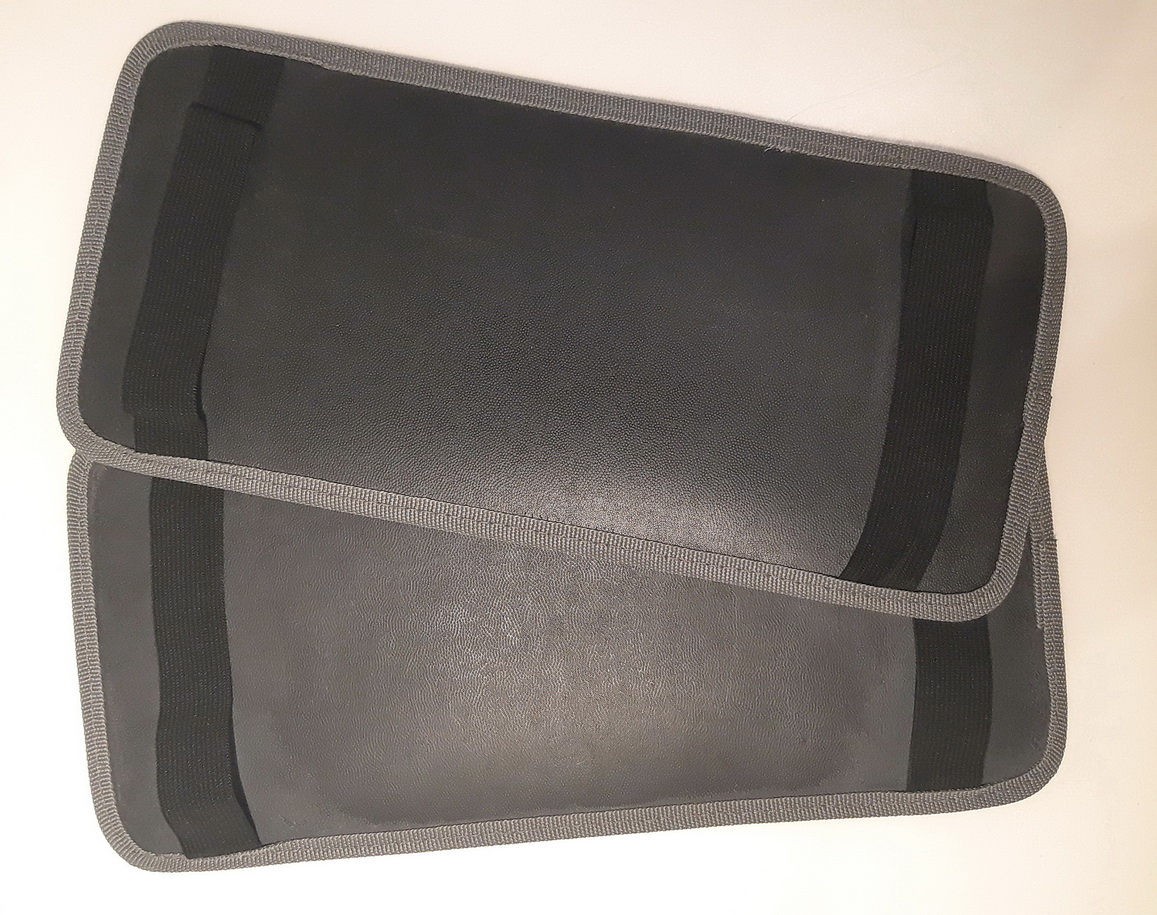 DRŽIAK CD/DVD NA SLNEČNÚ CLONU DO AUTA 2 x 13 KS