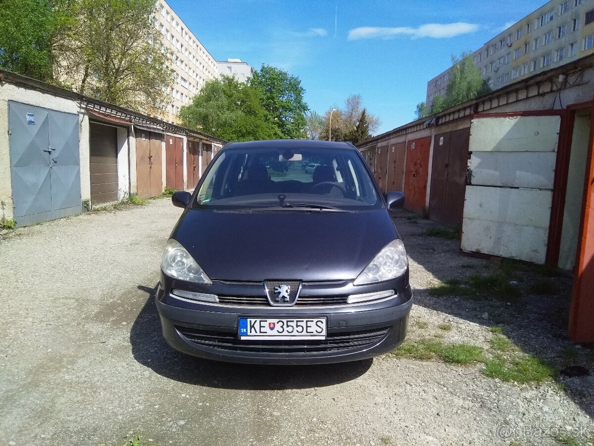 Predám PEUGEOT 8O7, r.v. 2006