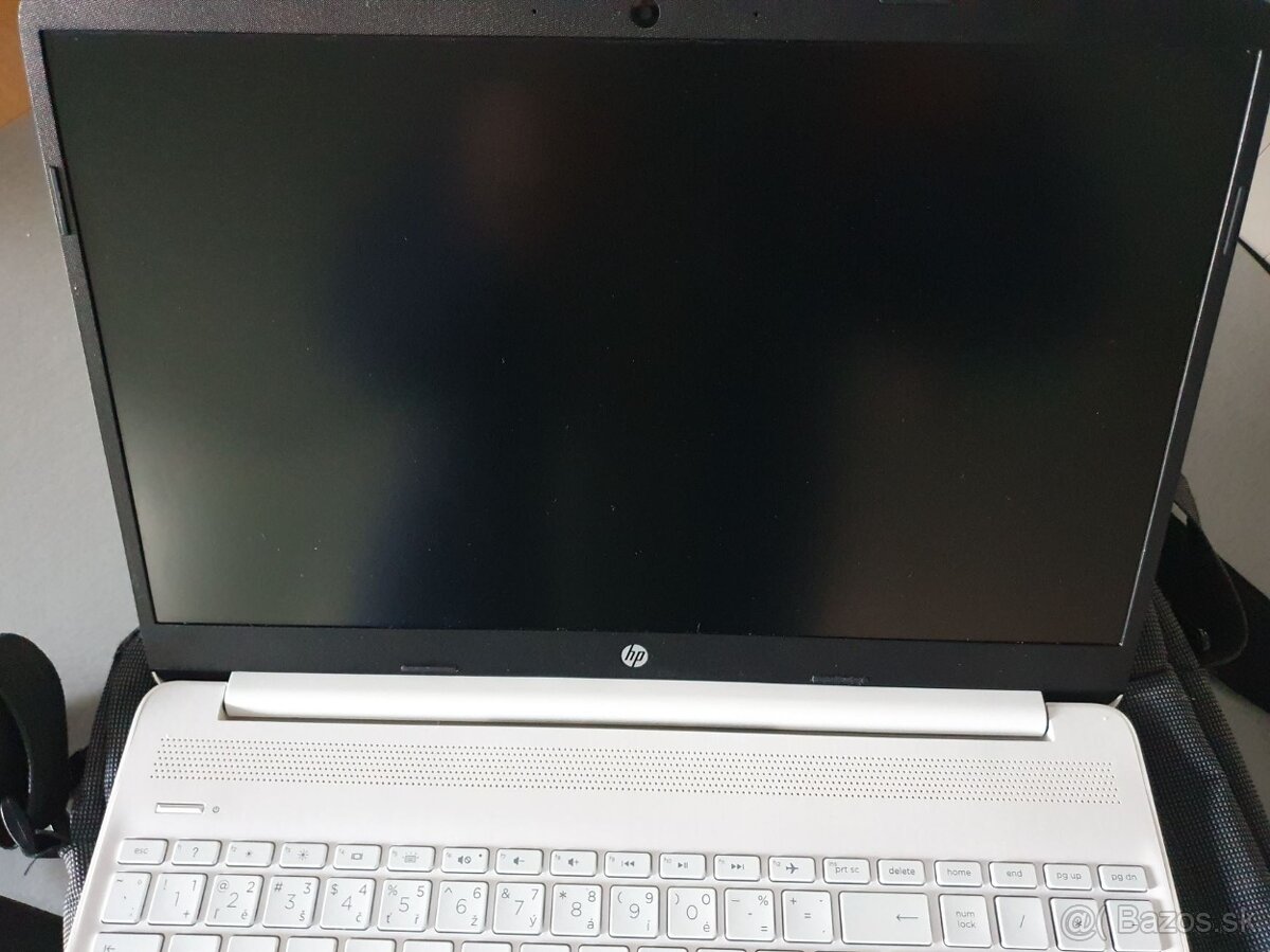 notebook HP 15" zachovaly