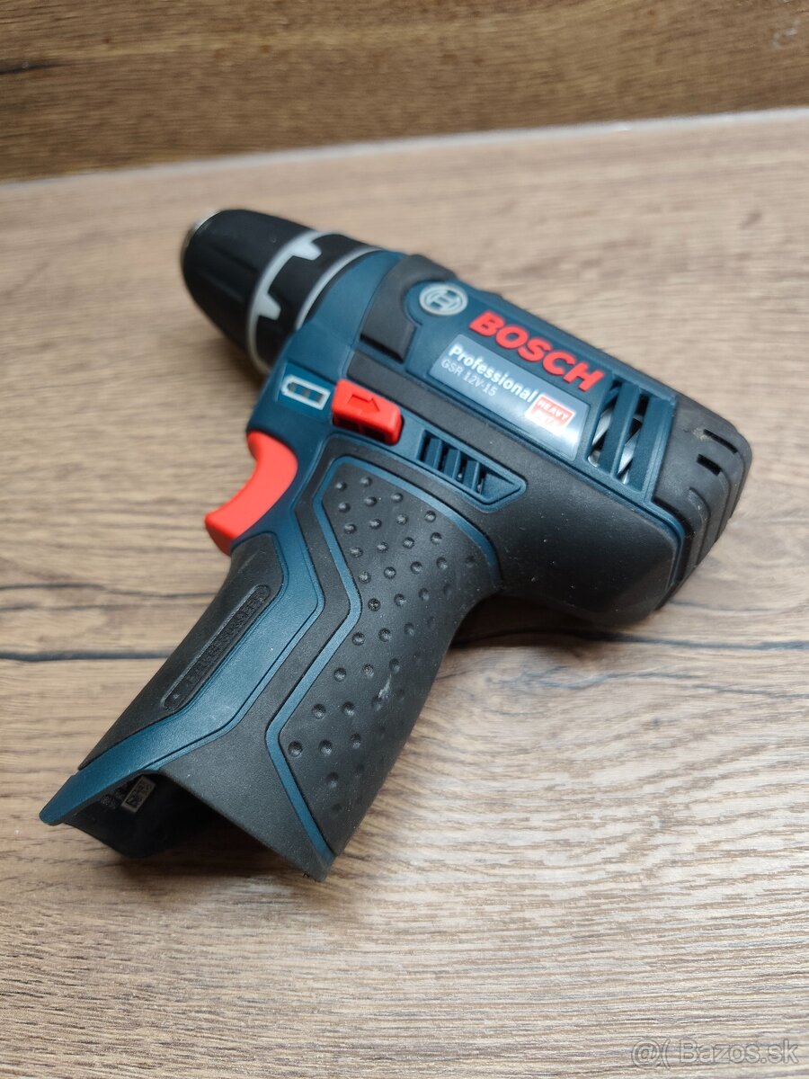 vŕtací skrutkovač Bosch GSR 12V-15