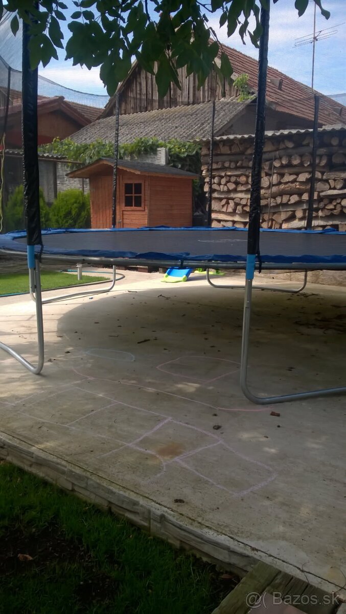 Trampolina