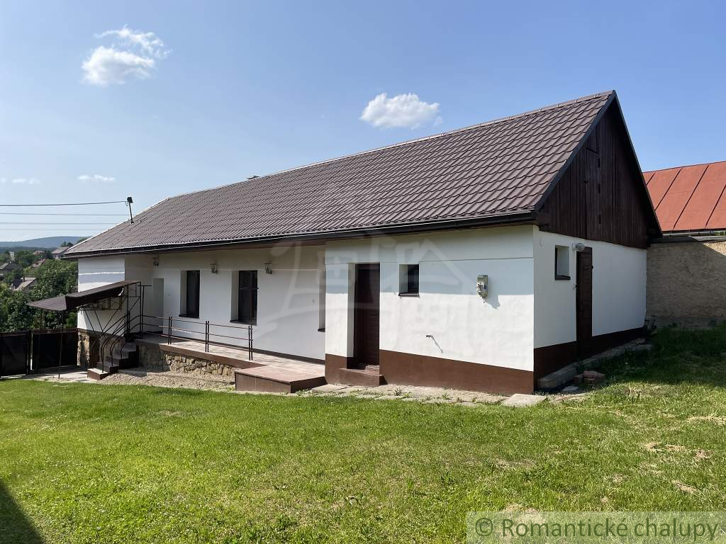 Vidiecky domček na bývanie v obci Poproč