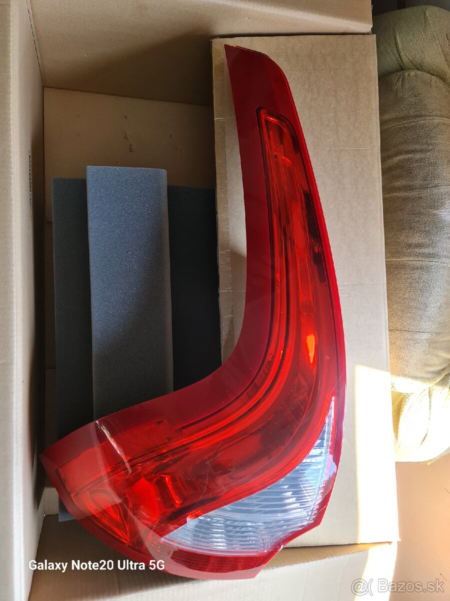 Diely volvo xc 60 zadne ľavé svetlo, zadne hmlové svetlo, l