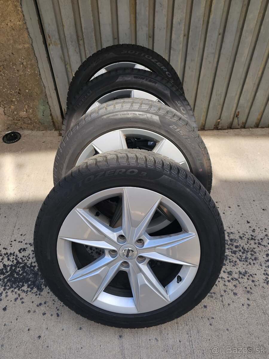 Komplet 18" zimna sada orig Volvo +zimne Pirelli 215/55 R18