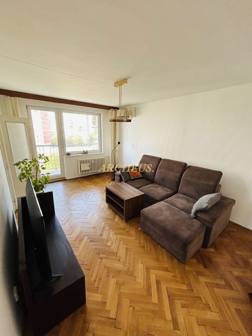 NA PRENÁJOM 3-IZBOVÝ BYT BRATISLAVA, KRAMÁRE S 2 LOGGIAMI
