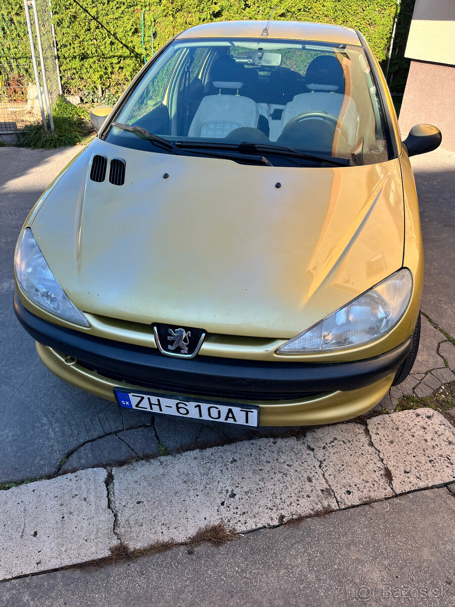 Peugeot 206