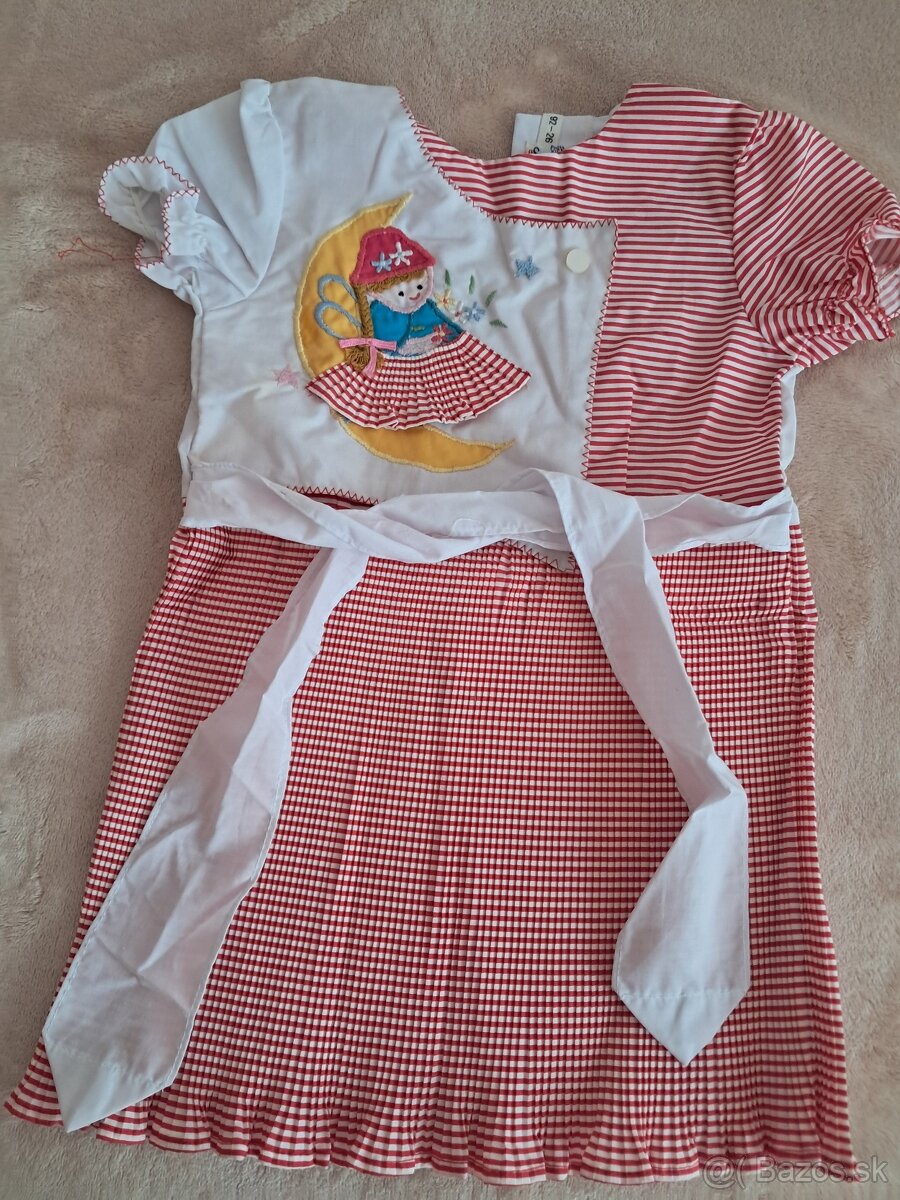 Dievčenske šaty 1