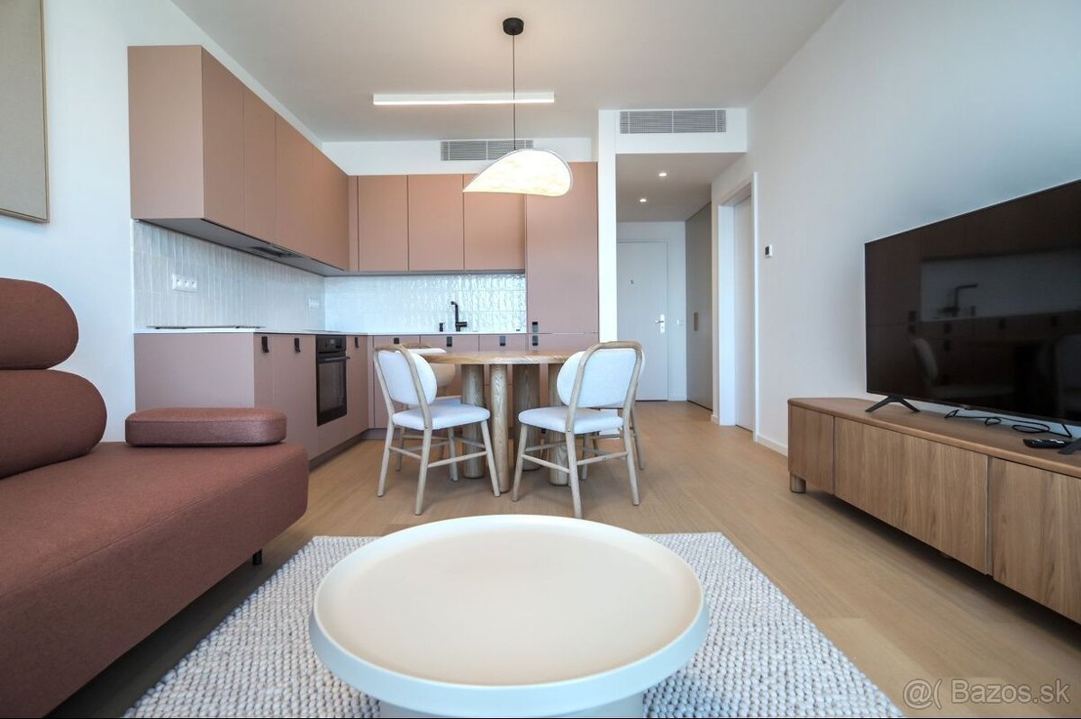 Byt na prenájom - ul. Bottova, Bratislava I TOP