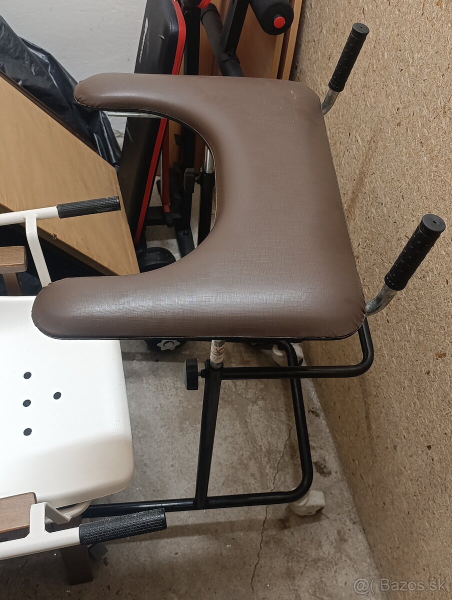 Predam tieto pomocky pre starsich ludi