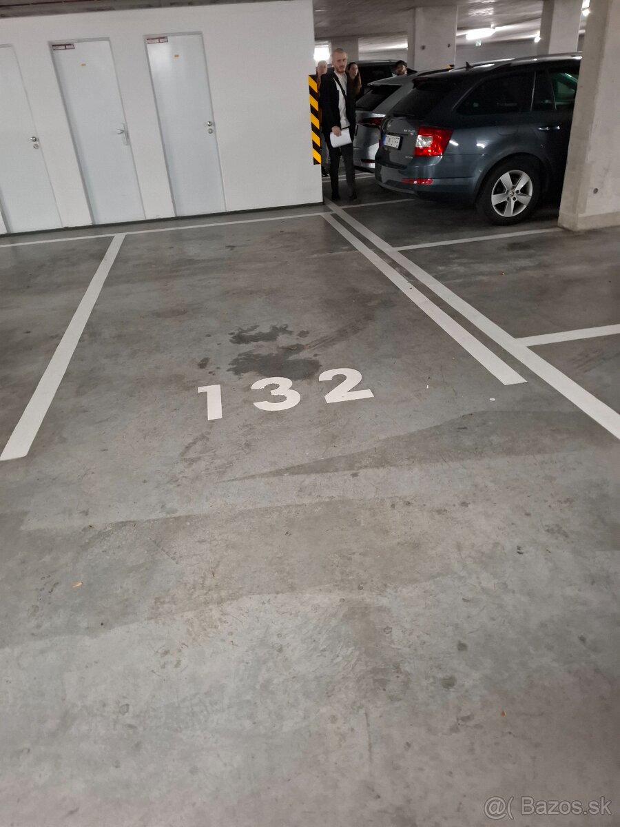 Prenajmem garazove statie 2 zastavky od centra