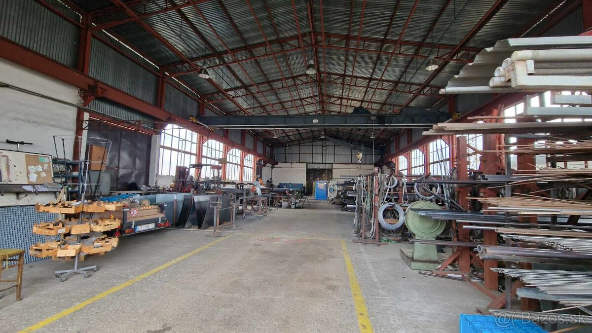 VÝROBNÁ HALA - LEVICE