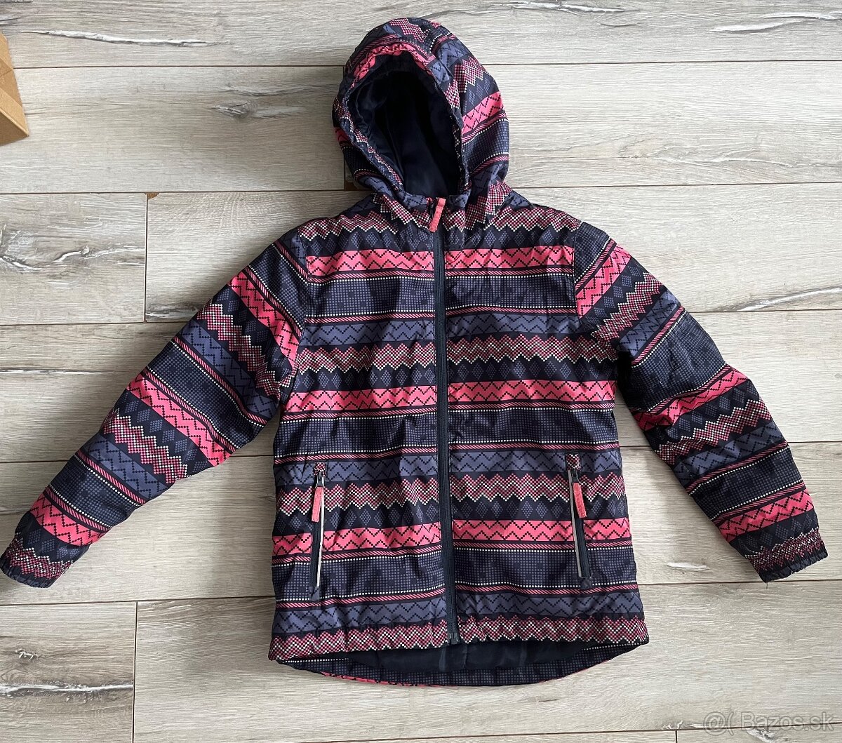 Zimna bunda 122/128