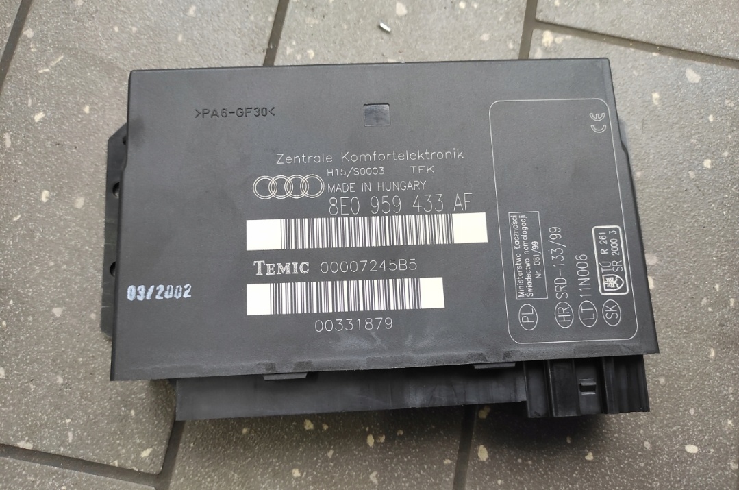Audi A4 modul komfortu 8E0959433AF