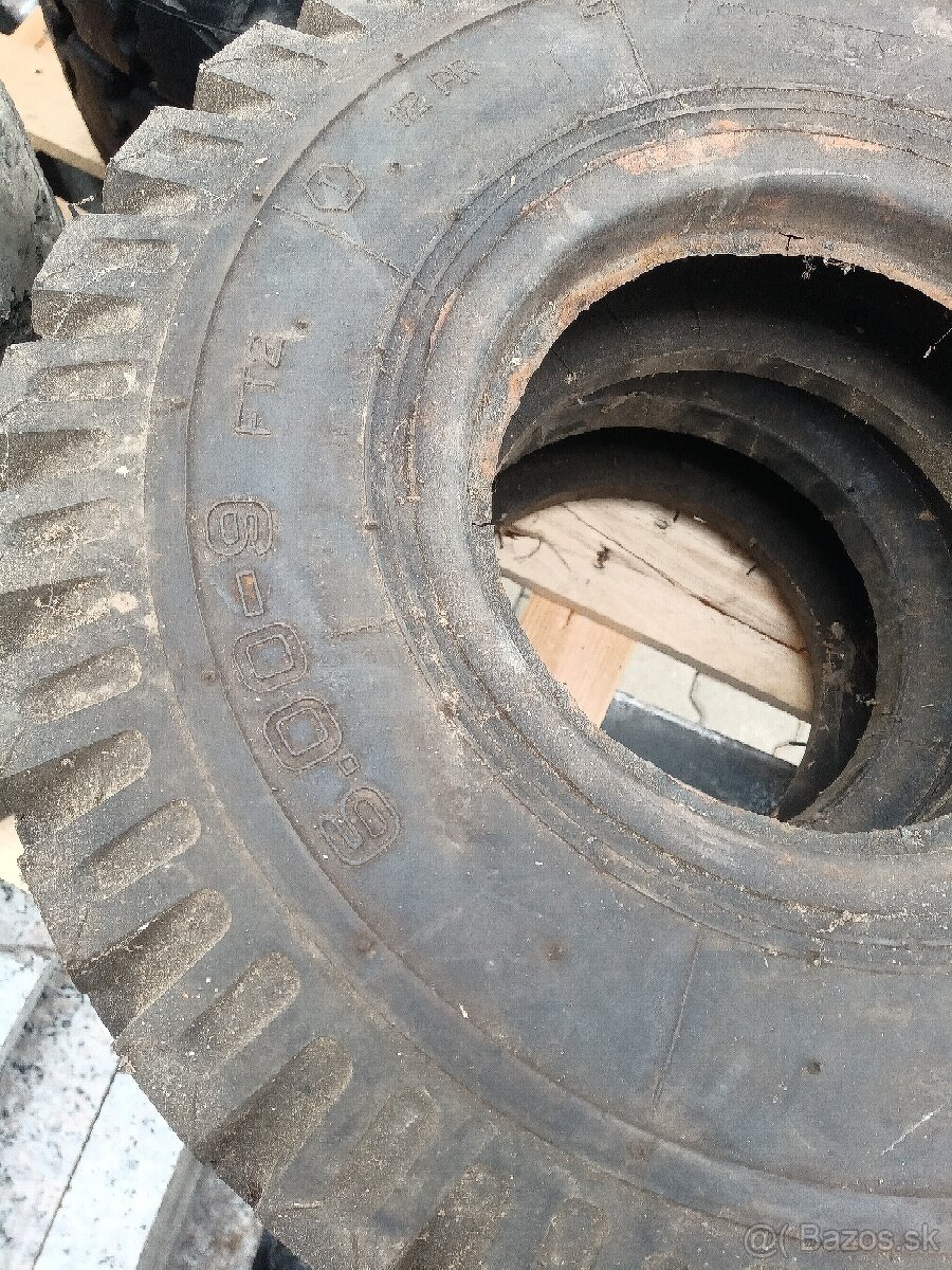 Kolesá pneumatiky na vzv