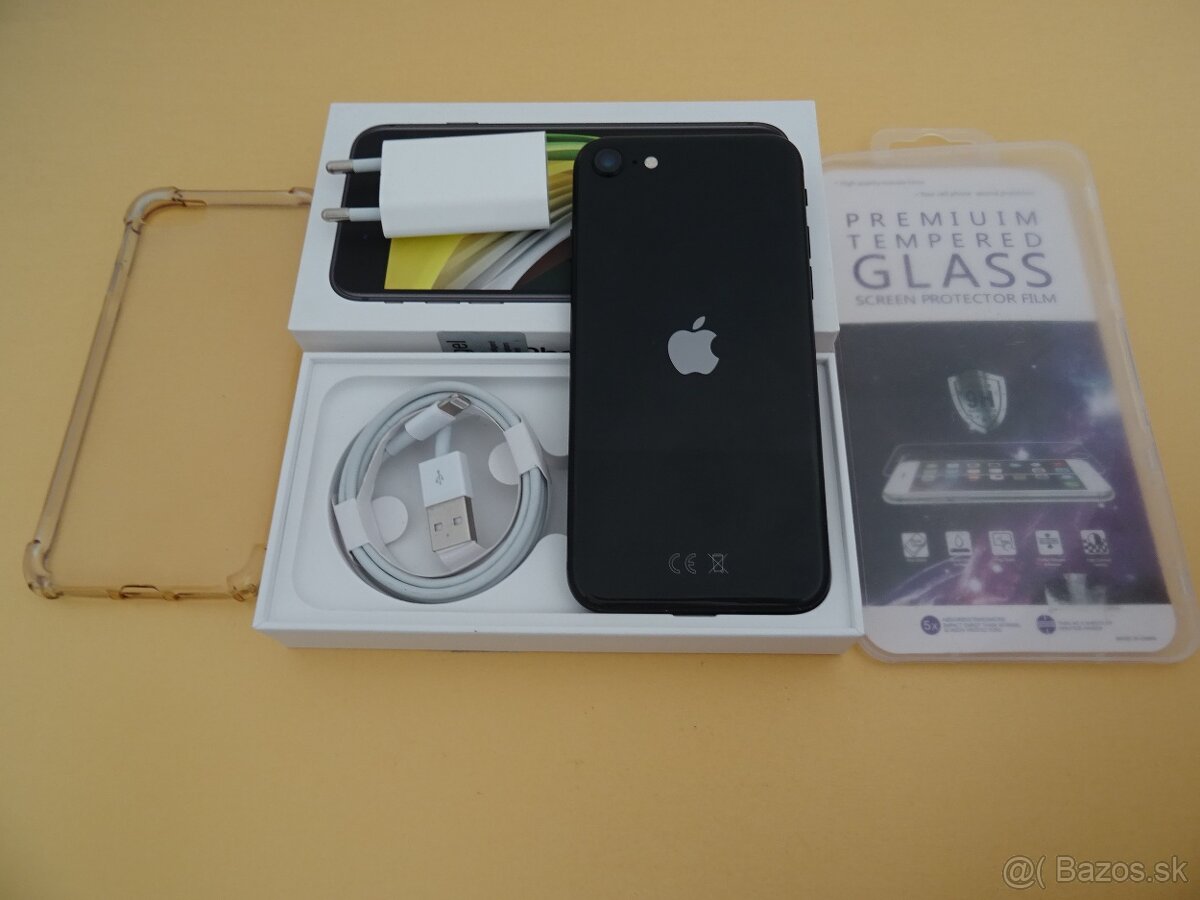 iPhone SE 2020 64GB - ZÁRUKA 1 ROK
