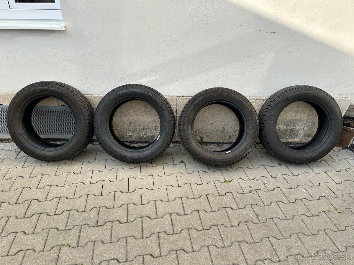 Letné pneumatiky MICHELIN Agilis 215/60R17C