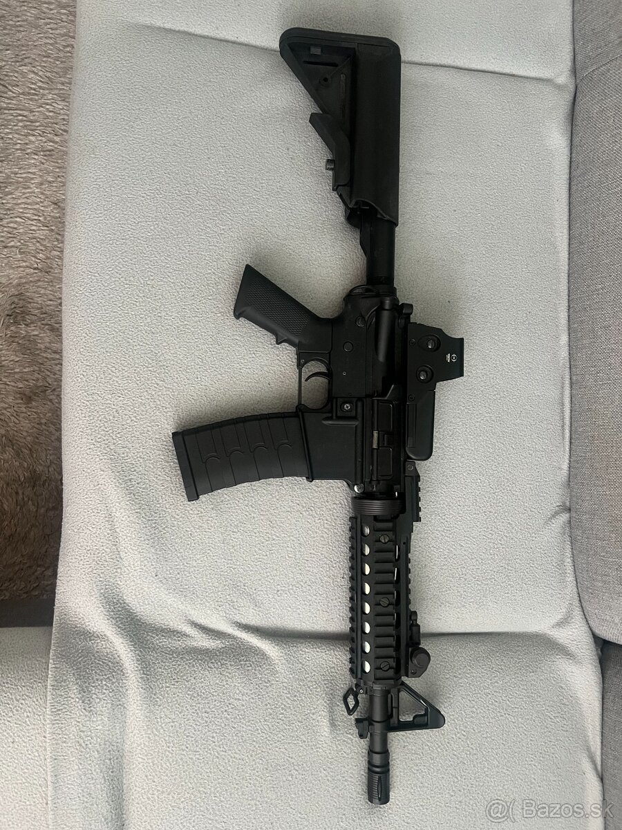 Airsoft M4 elektrická