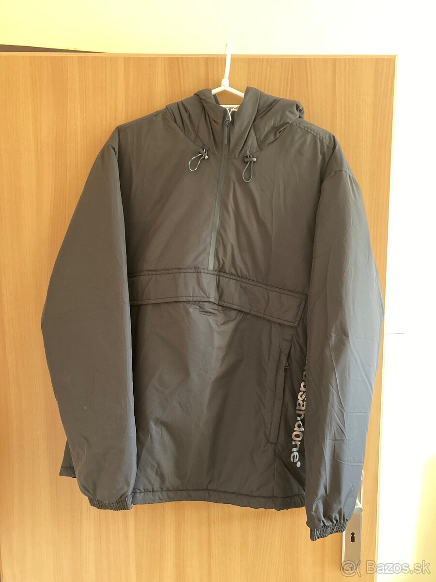 Prechodná bunda Bershka