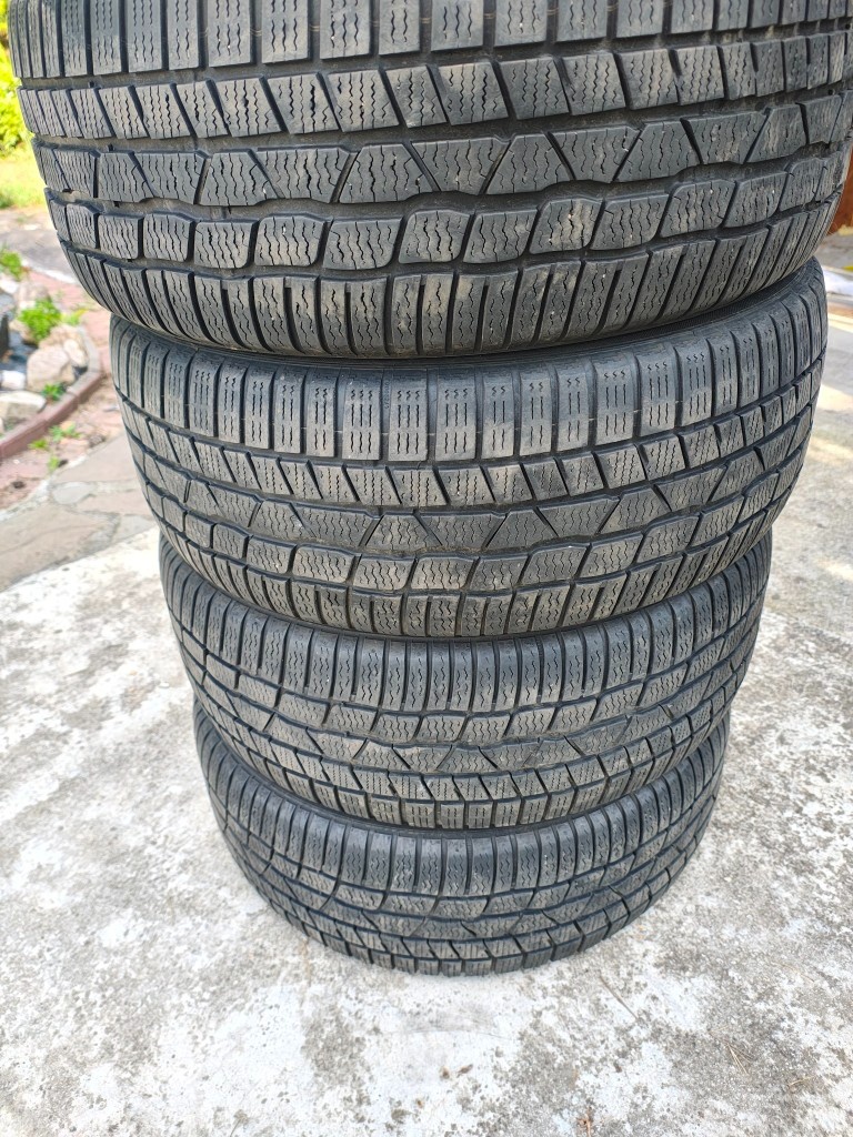 Zimné pneumatiky 225/50 r17 94H