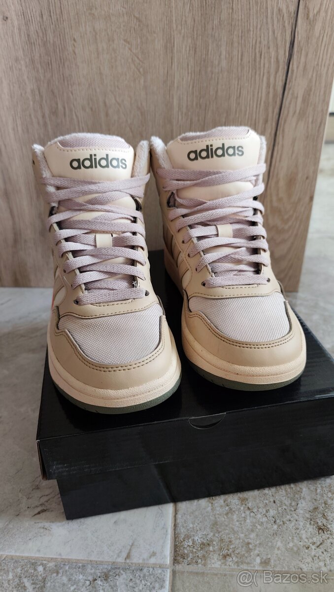 Tenisky adidas Hoops Mid